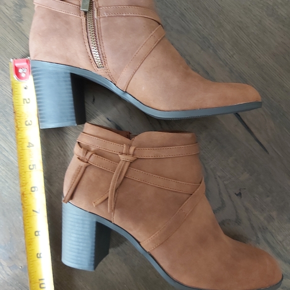 Ankle boots size 7.5 - Picture 6 of 6